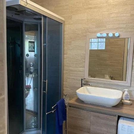 Incantevole Con Parcheggio Gratuito Apartment