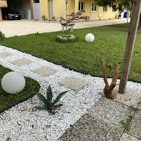 Incantevole Con Parcheggio Gratuito Apartment Collecchio